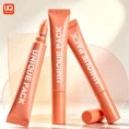 Lip-Gloss-2